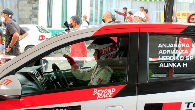 Alinka Hardianti, peslalom wanita Toyota Team Indonesia merasakan perbedaan adrenalin saat balapan setelah punya anak. (foto: hf)