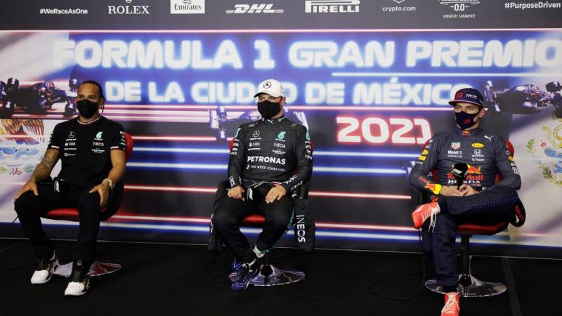 Lewis Hamilton, Valtteri Bottas dan Max Verstappen saat jumpa pers usai kualifikasi, kala Hamilton memuji penampilan Bottas. (Foto: planetf1)