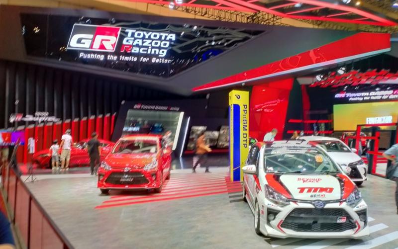 Toyota perkuat DNA motorsport Toyota Gazoo Racing pada 5 line up GR Sport di booth Toyota, GIIAS 2021. (foto : bs)