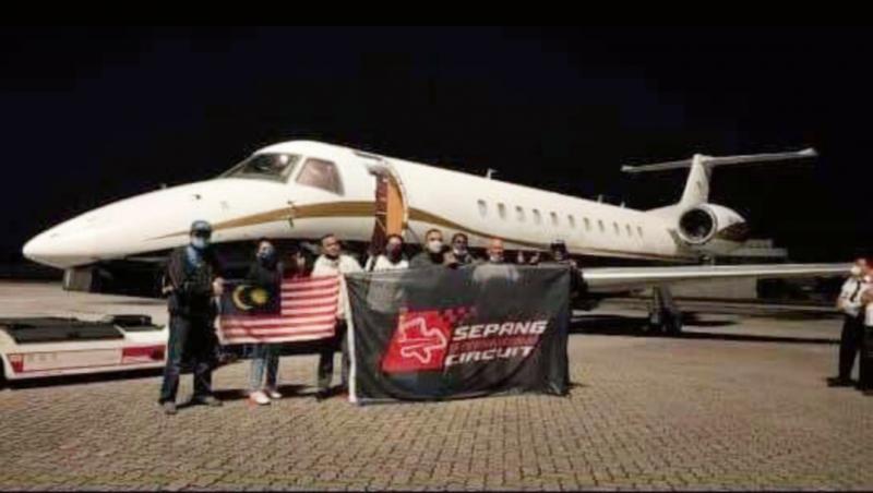 Demi sukses WSBK 2021 Mandalika, penyelenggara datangkan 18 marshall Malaysia yang berpengalaman di MotoGP dengan private jet. (foto : ist)