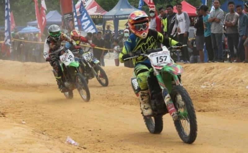 Bremmm! Kejuaraan Motocross dan Grasstrack Kembali Digelar di Pelalawan Riau
