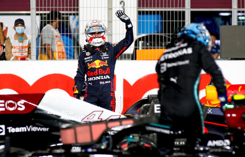 Max Verstappen, bisa kalahkan lagi Lewis Hamilton dengan setingan mobil yang tepat di tikungan cepat trek Jeddah. (Foto: planetf1)