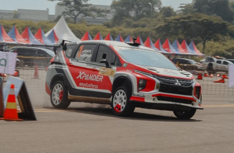 Xpander AP4 andalan Rifat Sungkar di ajang Kejurnas Meikarta Sprint Rally 2021