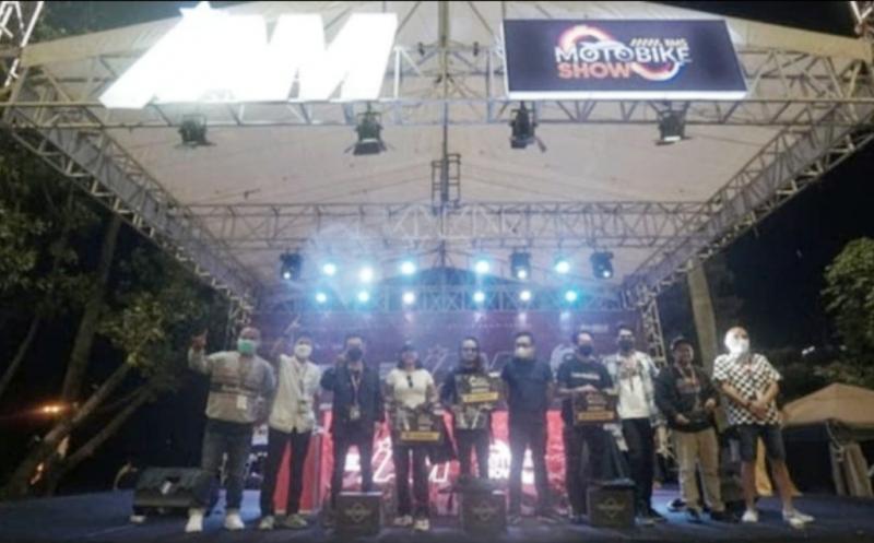 Gelaran Indonesia Automodified x IIMS Motobike Show dihelat dua hari akhir pekan kemarin sukses mencetak transaksi Rp 2,4 miliar 