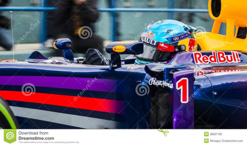 Sebastian Vettel (Jerman/Red Bull), pembalap terakhir yang menggunakan nomor start 1 di F1 sebagai juara dunia bertahan pada musim 2014.(foto: dreamstime.com)