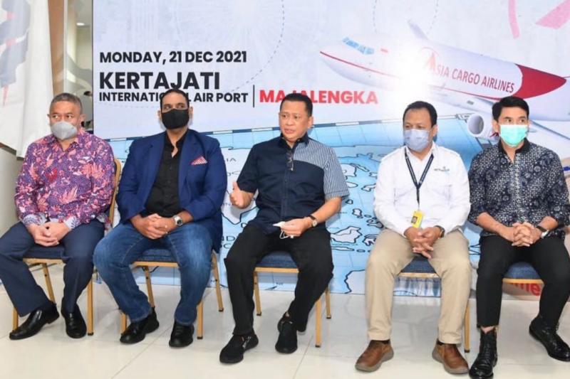 Bamsoet (tengah), IMI Siap gelar Kertajati Motorsport Fest 2022 di kawasan bandara Kertajati Majalengka 