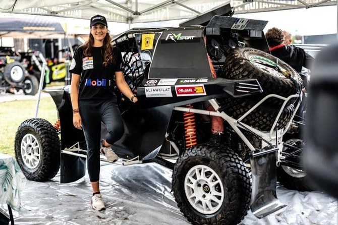 Rally Dakar 2022 : Dania Akeel Si Cantik Dari Arab Saudi Pertama Sebagai Pereli!