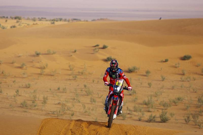 Joan Barreda (Spanyol) membuka kemenangan perdana Honda di Rally Dakar 2022 Arab Saudi. (Foto: dakar)