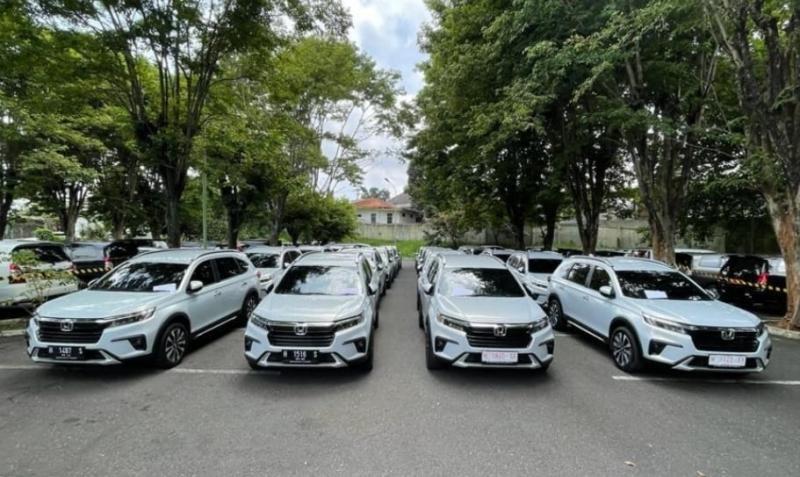 Honda Semarang Center lakukan serah terima unit All New Honda BR-V di Hotel Patra Jasa Semarang hari ini