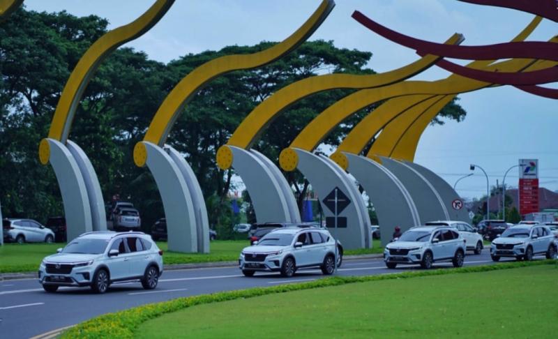 Deretan All New Honda BR-V yang siap diserahterimakan kepada konsumen di Surabaya pada hari ini