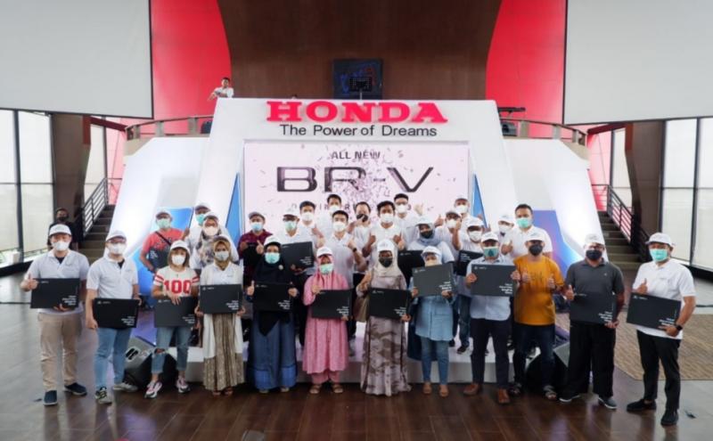 All New Honda BR-V diserahterimakan kepada konsumen di Trans Studio Makassar, Sulawesi Selatan hati ini