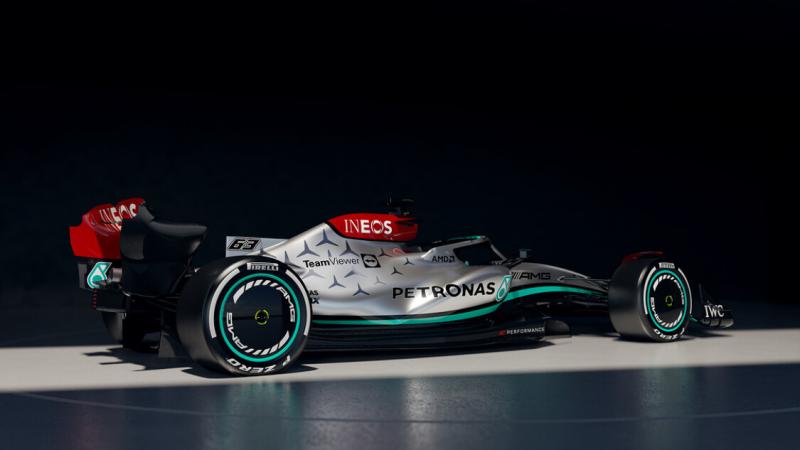 Mercedes W13 besutan Lewis Hamilton dan George Russell di musim 2022, kembali ke corak tradisional The Silver Arrows. (Foto: mercedes)