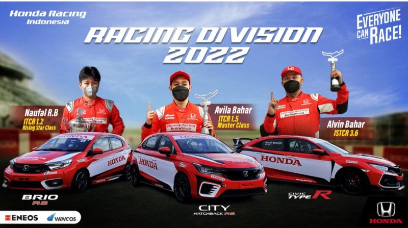 Dari kiri Naufal Busro, Avila Bahar dan Alvin Bahar, skuad Honda Racing Indonesia ke ISSOM 2022