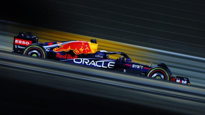 Max Verstappen (Belanda/Red Bull) mulai berikan perlawanan skuad Ferrari jelang race pembuka GP Bahrain. (Foto: formula1)