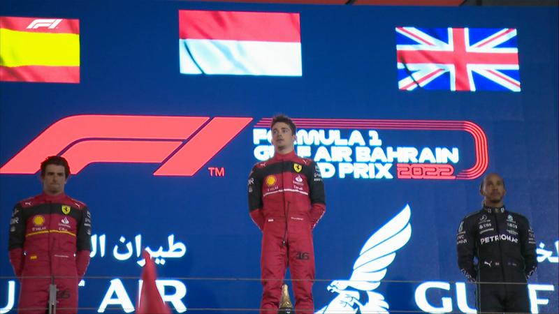 Dua Ferrari dan Lewis Hamilton di podium GP Bahrain, Charles Leclerc kibarkan Merah Putih untuk Monaco. (Foto: f1)