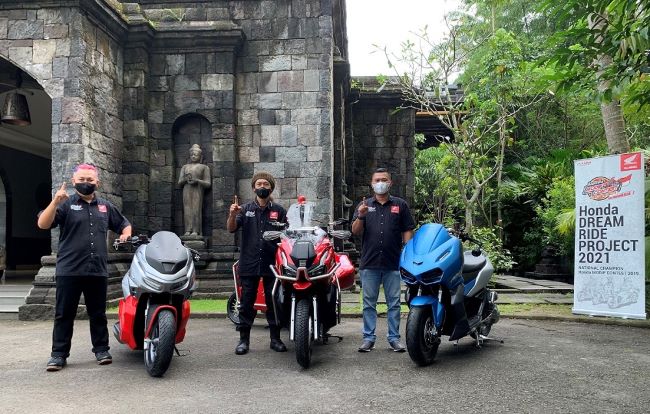 Para juara Honda Dream Ride Project, dengan hasil karya modifikasi mereka