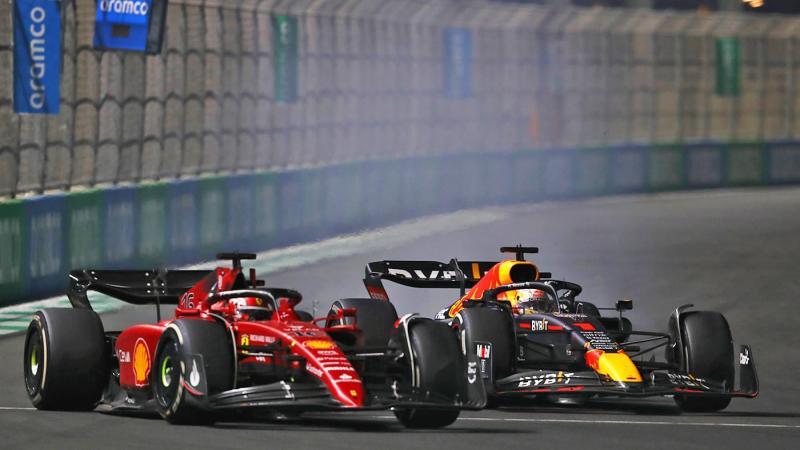 Duel ketat Max Verstappen vs Charles Leclerc di Arab Saudi yang sebagian besar terjadi di zona DRS. (Foto: ist).