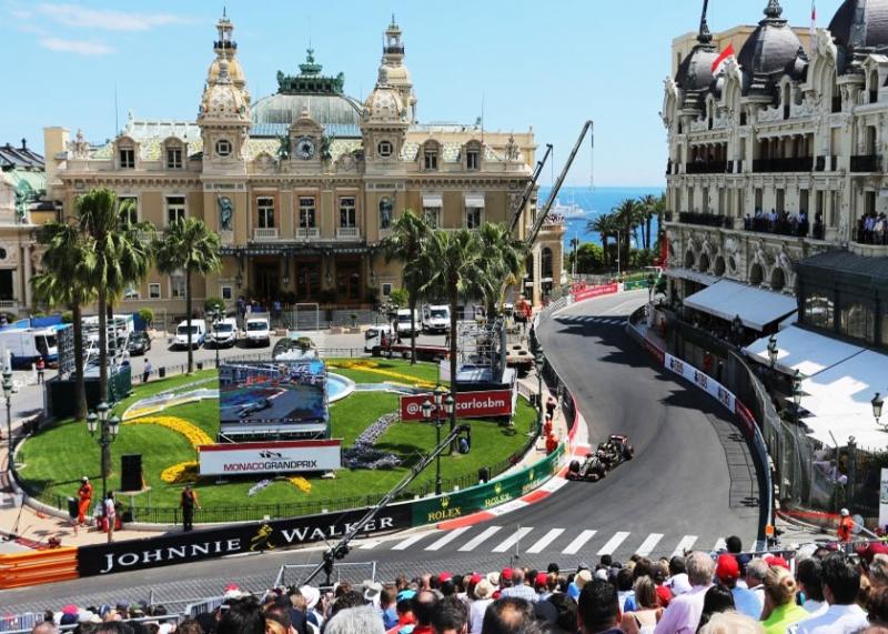 Salah satu sudut GP Monaco yang terkenal trek paling berbahaya sekaligus seri paling dinanti di kalender F1. (Foto: ist)