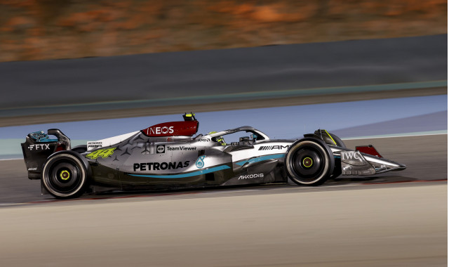 W13 besutan Lewis Hamilton (Inggris/Mercedes) yang dihantam isu porpoising sepanjang race musim 2022.(Foto: ist)