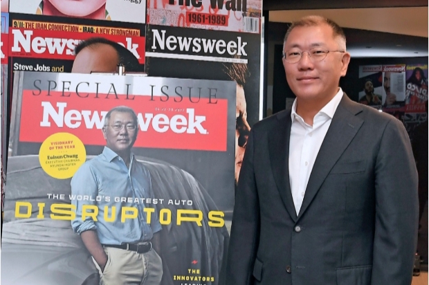 Euisun Chung selaku Executive Chair Hyundai Motor Group dinobatkan sebagai Visionary of the Year dari Newsweeks di New York, AS