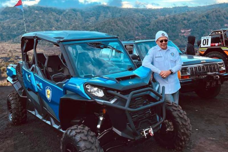 Dengan menggunakan mobil Can Am, Bamsoet melakukan offroad bersama Ajik Krisna (Ketua IMI Bali) menjelajahi Black Lava Adventure Gunung Batur Bali