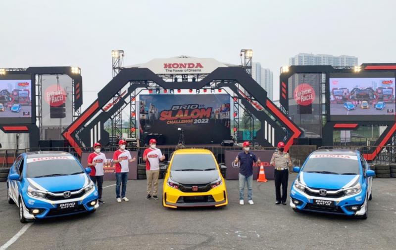 Perwakilan PT Honda Prospect Motor, Ikatan Motor Indonesia hingga kepolisian hadir pada pembukaan Brio Slalom Challenge di Edutwon Arena BSD Tangerang