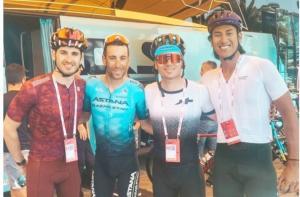 Sean Gelael (kanan), bersama Antonio Giovinazzi, Gustavo Menezes dan Pierre Gasly tempa fisik dengan menggenjot sepeda di jalur favorit Lance Armstrong