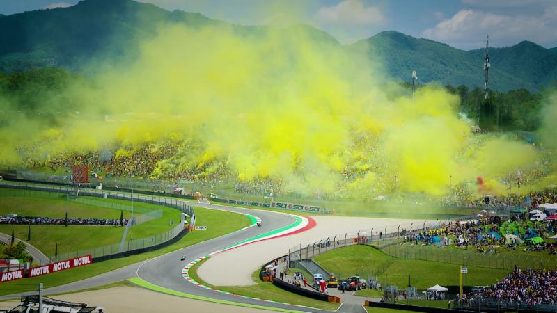 Sirkuit Mugello biasanya dipenuhi fans Valentino Rossi, akhir pekan ini akankah jadi milik Francesco Bagnaia atau Enea Bastianini? (Foto: motogp)