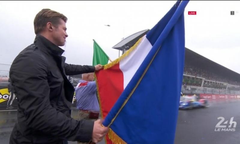 Brad Pitt menjadi salah satu pesohor yang mengibarkan bendera start di Le Mans 24 Hours pada 2016 