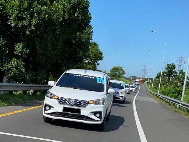 Uji efisiensi Suzuki All New Ertiga Hybrid melewati berbagai medan di Jawa Timur, hasilnya sangat menggembirakan. 