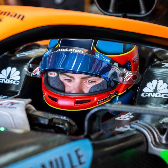 Colton Herta (Amerika Serikat) saat test di Sirkuit Portimao untuk rasakan besutan mobil F1 karena dia sebelumnya pembalap IndyCar. (Foto: mclaren)