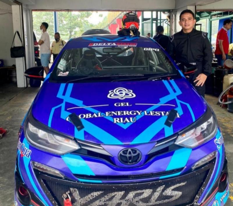 Pembalap asal Pekanbaru, Dypo Fitra dari Bank BJB Delta Garage Racing Team siap pertahankan kemenangan ganda (double winner) pada putaran 3 Kejurnas Balap Mobil ISSOM 2022 di Sentul International Circuit, Bogor