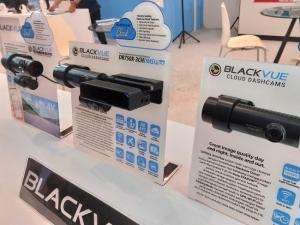 Deretan produk Blackvue DR900X-2CH DMS Plus untuk pelindung dan pengawas mobil