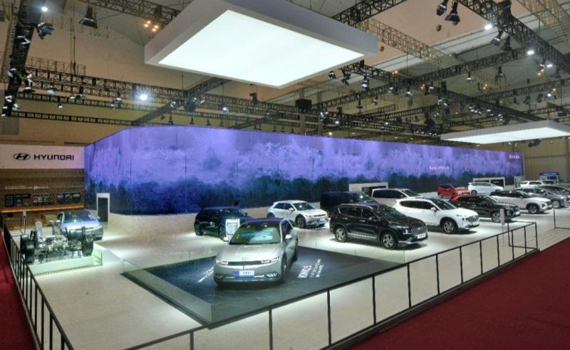 Ini Cmcara Hyundai merepresentasikan visi brand melalui Inspirational Media Wall LED seluas 504 m² di GIIAS 2022