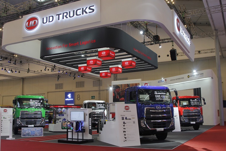 Model-model UD Truck denagn perangkat canggih yang siap melayani bisnis konsumen