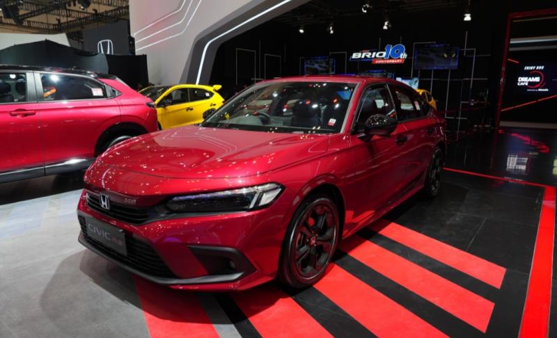 Honda Civic RS dinobatkan sebagai mobil sedan Terfavorit pada Exhibitor Night GIIAS 2022, Sabtu (20/8/2022) malam