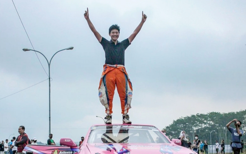 Tampil Konsisten, Naufal Rafif Busro Yang Masih "Bocil" Juara Kelas Paling Bergengsi di Indonesia Drift Series 2022