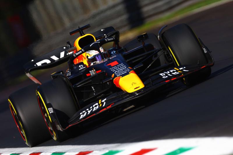 Max Verstappen saat raih kemenangan kali pertamanya di Sirkuit Monza Italia sekaligus kemenangan ke-11 musim balap tahun ini. (Foto: redbull)