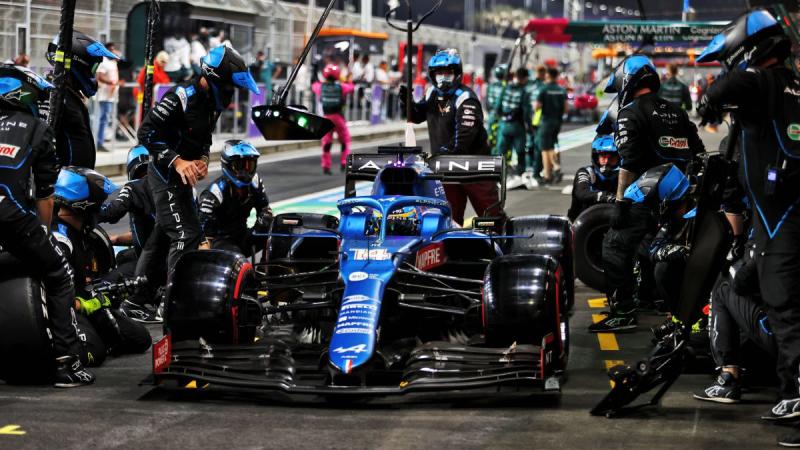 F1 2022: Digoda Bos Renault Agar Batalkan Pensiun, Begini Respons Sebastian Vettel