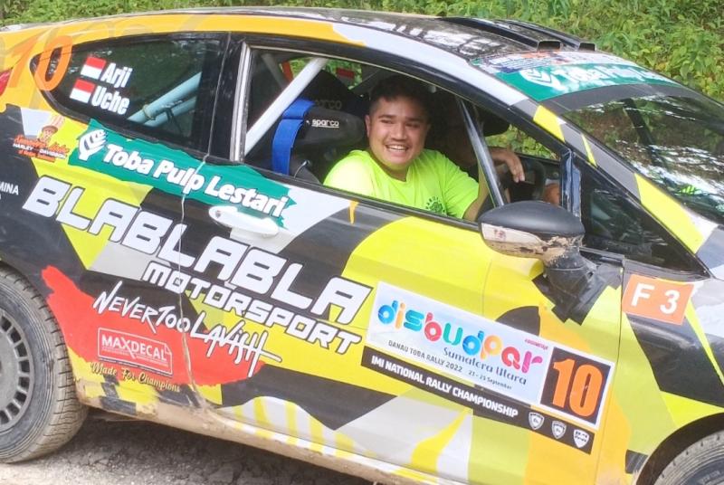 Pereli Musa Arjianshah, putra Wakil Gubernur Musa Ijeck Rajekshah targetkan juara di kelas F Kejurnas Rally 2022. (foto : bs)