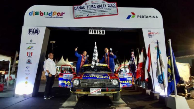 Berkat tampil konsisten, Ronny JS sukses merengkuh podium pertama di Danau Toba Kejurnas Rally 2022 putaran 2