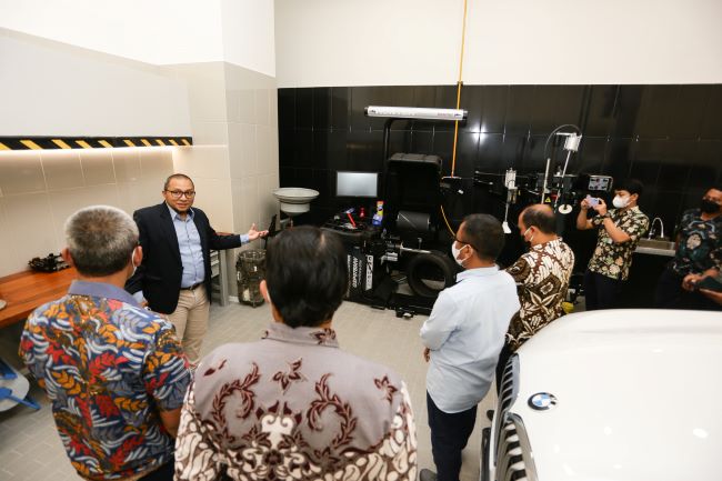 BMW Indonesia Transfer Ilmu dan Teknologi Kepada Kementerian Perhubungan