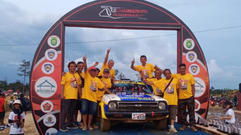 Pereli Ronny JS raih juara nasional Kejurnas rally 2022 untuk Group R. (Foto: BS)