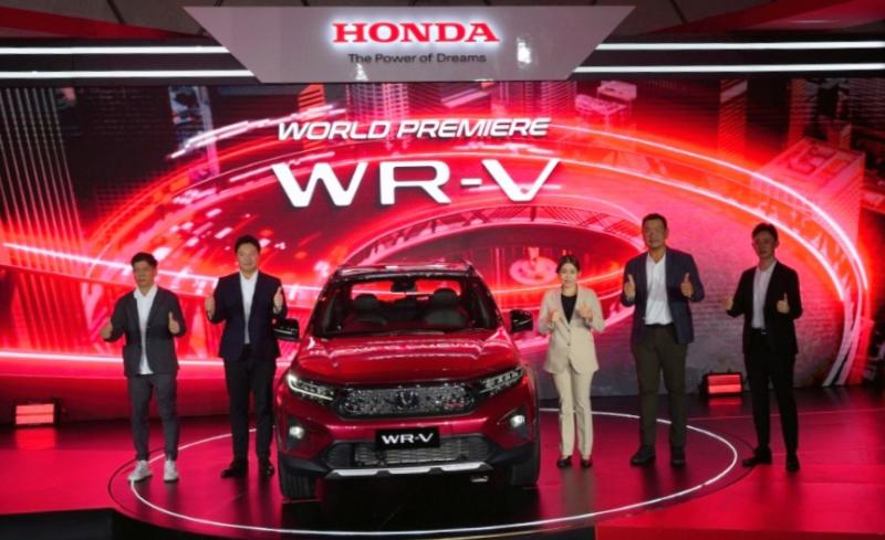 Honda WR-V akhirnya diluncurkan pertama kali di dunia di Jakarta hari ini sebagai small SUV pertama di Indonesia