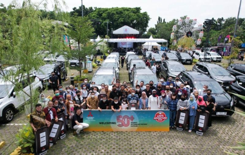 Serah terima 50 unit New Xpander Cross ceremonial di Lifes Adventure Park, Mall Gandaria City, Jakarta Selatan