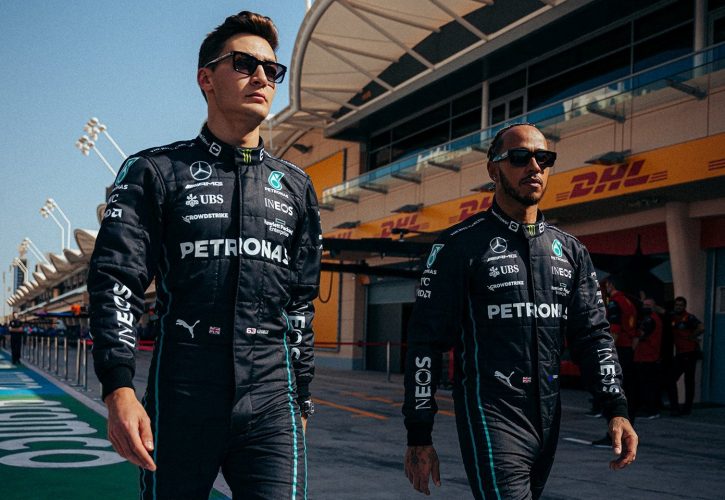 George Russell dan Lewis Hamilton, incar kemenangan Mercedes perdana musim 2022 di GP Brasil. (Foto: mercedes)