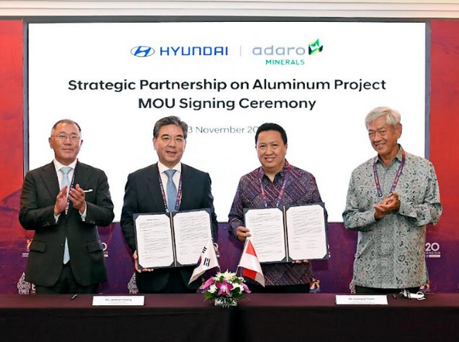 Penandatanganan Kerja sama Hyundai Motor Company dan PT Adaro Minerals Indonesia, Tbk. (AMI) untuk pasokan alumunium