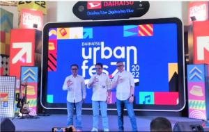 Daihatsu Urban Fest siap digelar dan menemani milenial di Trans Studio Mall Makassar akhir pekan ini, ada performance Kunto Aji