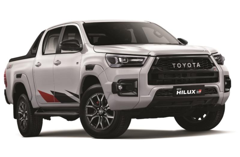 Toyota New Hilux GR Sport kini hadir sebagai double cabin Toyota paling powerfull di Indonesia dan cocok untuk para off-road enthusiast
