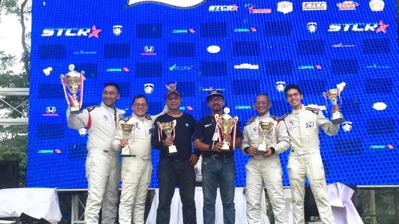ISSOM 2022 : Intip Koleksi Trofi Kejuaraan Yang Diboyong BMW Team Astra Pada Penghujung Tahun